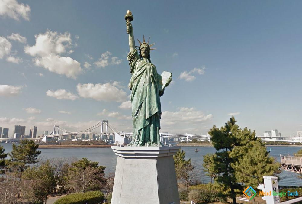 Statue of Liberty Replicate, Tokyo, Japan