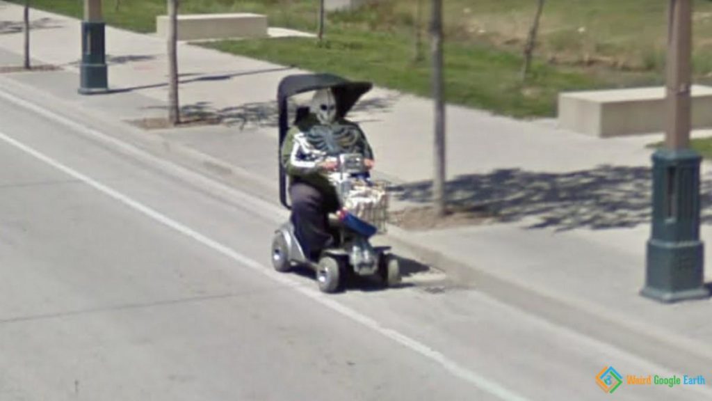Skelly on a Trolley - Weird Google Earth